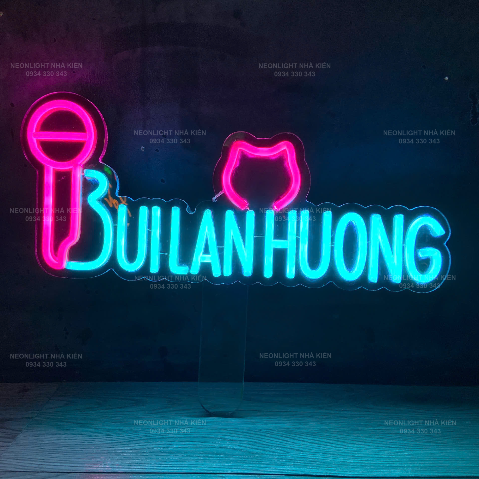 Đèn Led Neon cầm tay idol Bùi Lan Hương
